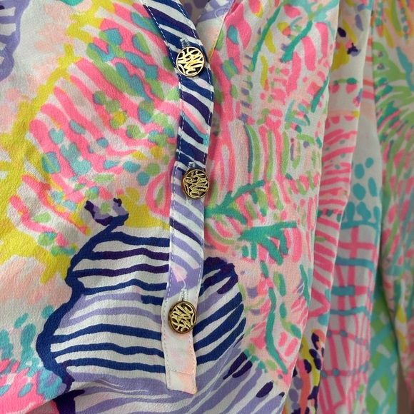 Lilly Pulitzer Silk Elsa In Roar of the Seas Button Down Blouse Small - Picture 6 of 11